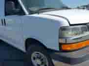 2005 Chevrolet Express Cargo z VIN 1GCGG25V551234534, wystawiony jako IAAI lot #42930433 z przebiegiem 42 013 mil mil oraz . Historia ofert i sprzedaży dostępna na DreamBid. Obrazek 18.