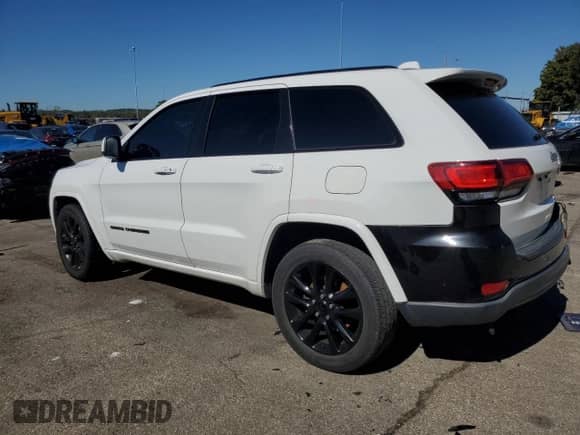 2018 Jeep Grand Cherokee Altitude z VIN 1C4RJFAG1JC211176, wystawiony jako Copart lot #85386285 z przebiegiem 108 565 mil mil oraz Szkoda całkowita • Salvage title. Historia ofert i sprzedaży dostępna na DreamBid. Obrazek 2.
