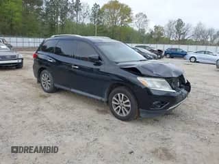 2014 Nissan Pathfinder SL with VIN 5N1AR2MM0EC607116, listed as a IAAI auction lot 41944716 with 215,670 mi miles and . Bid and sale history available at DreamBid. Image 1.
