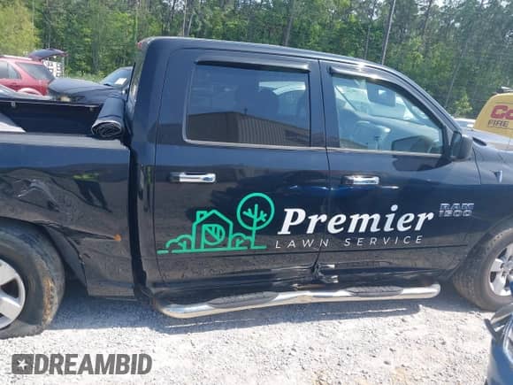 2013 Ram 1500 SLT z VIN 1C6RR6LG8DS545809, wystawiony jako IAAI lot #42013194 z przebiegiem 154 603 mil mil oraz . Historia ofert i sprzedaży dostępna na DreamBid. Obrazek 13.