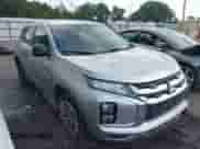 2021 Mitsubishi Outlander ES z VIN JA4ARUAU4MU022370, wystawiony jako IAAI lot #43128868 z przebiegiem 154 821 mil mil oraz . Historia ofert i sprzedaży dostępna na DreamBid. Obrazek 1.