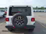 2025 Jeep Wrangler Sahara с VIN 1C4PJXEN4SW528584, выставлен на аукционе IAAI как лот 42882071 с пробегом 12 046 миль миль и . История ставок и продаж доступна на DreamBid. Изображение 16.