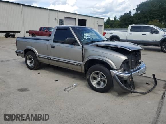1999 Chevrolet S-10 LS с VIN 1GCCS1447XK120273, выставлен на аукционе Copart как лот 69211455 с пробегом 239 287 миль миль и Списание • Salvage title. История ставок и продаж доступна на DreamBid. Изображение 4.