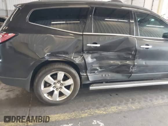 2017 Chevrolet Traverse LT с VIN 1GNKVGKD2HJ144567, выставлен на аукционе IAAI как лот 42921307 с пробегом Не указан миль и . История ставок и продаж доступна на DreamBid. Изображение 6.