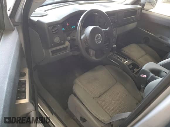 2006 Jeep Commander с VIN 1J8HG48K66C226006, выставлен на аукционе Copart как лот 70297795 с пробегом 212 837 миль миль и Списание • Salvage title. История ставок и продаж доступна на DreamBid. Изображение 8.