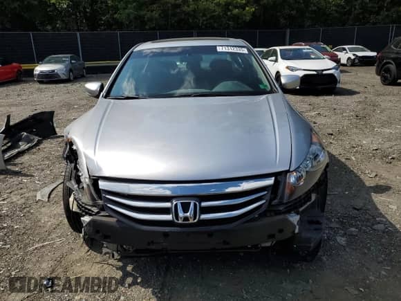 2012 Honda Accord EX с VIN 1HGCP3F75CA001305, выставлен на аукционе Copart как лот 71312335 с пробегом 63 248 миль миль и Списание • Salvage title. История ставок и продаж доступна на DreamBid. Изображение 5.