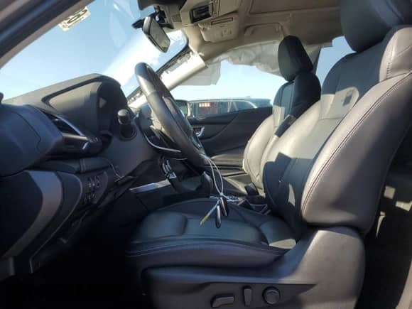 2024 Subaru Forester Touring z VIN JF2SKAMCXRH443642, wystawiony jako Copart lot #69770275 z przebiegiem 14 197 mil mil oraz Szkoda całkowita • Salvage title. Historia ofert i sprzedaży dostępna na DreamBid. Obrazek 7.