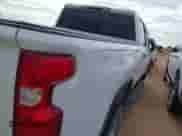 2020 Chevrolet Silverado 2500HD Work Truck z VIN 1GC1YLE77LF196167, wystawiony jako IAAI lot #42223463 z przebiegiem 144 104 mil mil oraz . Historia ofert i sprzedaży dostępna na DreamBid. Obrazek 13.