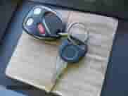 2006 Chevrolet Tahoe LS z VIN 1GNEC13V46R169248, wystawiony jako IAAI lot #42248040 z przebiegiem 194 384 mil mil oraz . Historia ofert i sprzedaży dostępna na DreamBid. Obrazek 11.