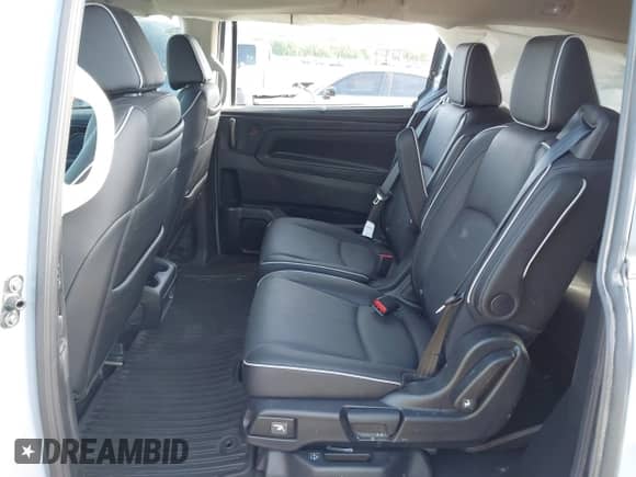 2025 Honda Odyssey Touring с VIN 5FNRL6H86SB003646, выставлен на аукционе IAAI как лот 42235650 с пробегом 4 385 миль миль и . История ставок и продаж доступна на DreamBid. Изображение 8.