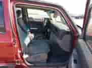 2007 Jeep Commander Sport с VIN 1J8HG48P37C695017, выставлен на аукционе IAAI как лот 43022635 с пробегом 181 902 миль миль и . История ставок и продаж доступна на DreamBid. Изображение 5.