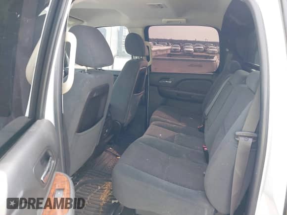 2007 Chevrolet Avalanche 3LT z VIN 3GNEC12J17G298600, wystawiony jako IAAI lot #41570793 z przebiegiem 142 714 mil mil oraz . Historia ofert i sprzedaży dostępna na DreamBid. Obrazek 14.