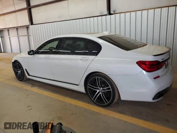 2019 BMW 7 Series 750i xDrive with VIN WBA7F2C5XKB239673, listed as a Copart auction lot 59373745 with 80,432 mi miles and Salvage title. Bid and sale history available at DreamBid. Image 2.