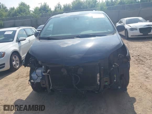 2018 Toyota Sienna LE Auto Access Seat с VIN 5TDKZ3DCXJS958579, выставлен на аукционе IAAI как лот 42805538 с пробегом 181 298 миль миль и . История ставок и продаж доступна на DreamBid. Изображение 11.