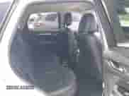 2022 Mazda CX-5 S Select z VIN JM3KFBBM1N0612211, wystawiony jako IAAI lot #42379700 z przebiegiem 30 439 mil mil oraz . Historia ofert i sprzedaży dostępna na DreamBid. Obrazek 8.
