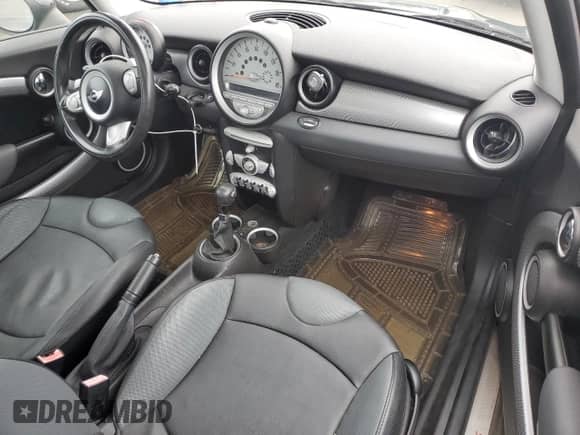 2010 MINI Hardtop S with VIN WMWMF7C53ATZ72754, listed as a Copart auction lot 83887425 with 45,760 mi miles and Clean title. Bid and sale history available at DreamBid. Image 8.