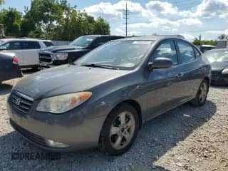 2009 Hyundai Elantra SE z VIN KMHDU46D79U657841, wystawiony jako Copart lot #70843005 z przebiegiem 207 248 mil mil oraz Szkoda całkowita • Salvage title. Historia ofert i sprzedaży dostępna na DreamBid. Obrazek 1.