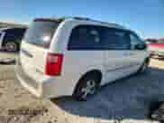 2010 Dodge Grand Caravan SXT z VIN 2D4RN5D10AR202081, wystawiony jako Copart lot #89920235 z przebiegiem 191 556 mil mil oraz Czysty tytuł • Clean title. Historia ofert i sprzedaży dostępna na DreamBid. Obrazek 3.