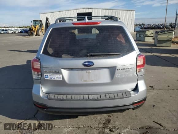 2017 Subaru Forester z VIN JF2SJABCXHH509160, wystawiony jako Copart lot #84607595 z przebiegiem 80 195 mil mil oraz Szkoda całkowita • Salvage title. Historia ofert i sprzedaży dostępna na DreamBid. Obrazek 6.