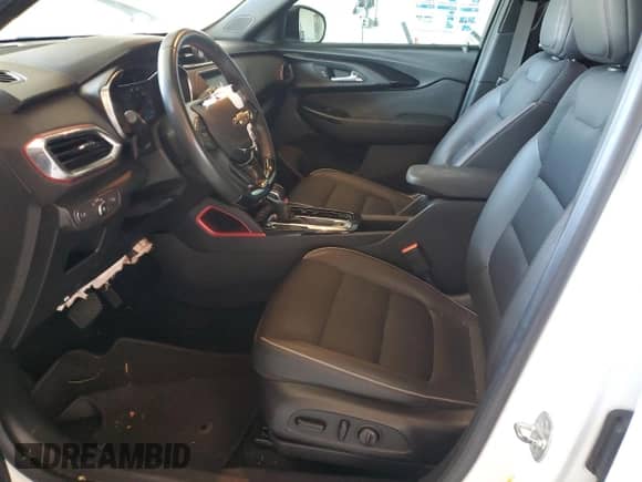 2021 Chevrolet TrailBlazer RS z VIN KL79MTSL6MB148181, wystawiony jako Copart lot #83877325 z przebiegiem 65 085 mil mil oraz Szkoda całkowita • Salvage title. Historia ofert i sprzedaży dostępna na DreamBid. Obrazek 7.