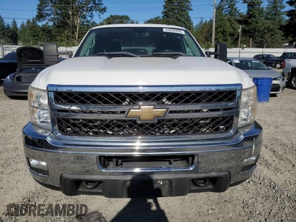 2011 Chevrolet Silverado 3500HD DRW LT с VIN 1GC5K0C88BZ122332, выставлен на аукционе Copart как лот 63632835 с пробегом 119 218 миль миль и Списание • Salvage title. История ставок и продаж доступна на DreamBid. Изображение 5.