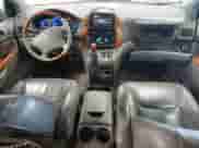 2008 Toyota Sienna XLE z VIN 5TDBK22C18S011345, wystawiony jako Copart lot #80895945 z przebiegiem 254 250 mil mil oraz Czysty tytuł • Clean title. Historia ofert i sprzedaży dostępna na DreamBid. Obrazek 8.