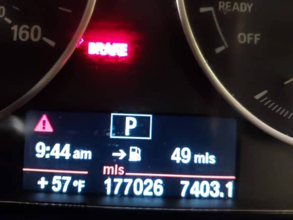 2013 BMW 3 Series 328i xDrive z VIN WBA3B3G53DNR80324, wystawiony jako IAAI lot #41490385 z przebiegiem 177 026 mil mil oraz . Historia ofert i sprzedaży dostępna na DreamBid. Obrazek 15.