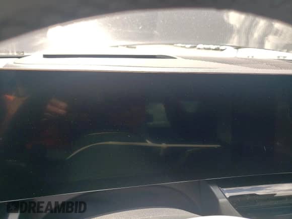 2025 BMW 5 Series z VIN WBA13FK02SCT55164, wystawiony jako Copart lot #61831855 z przebiegiem Nie podano mil oraz Szkoda całkowita • Salvage title. Historia ofert i sprzedaży dostępna na DreamBid. Obrazek 9.