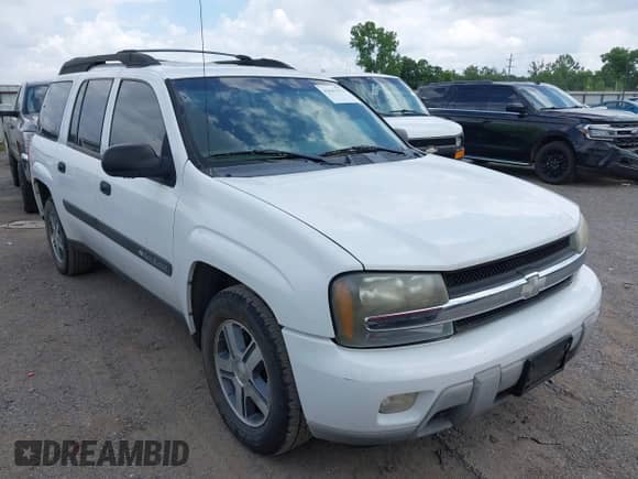 2004 Chevrolet TrailBlazer EXT LS z VIN 1GNET16S946159833, wystawiony jako IAAI lot #42647973 z przebiegiem 183 257 mil mil oraz . Historia ofert i sprzedaży dostępna na DreamBid. Obrazek 1.