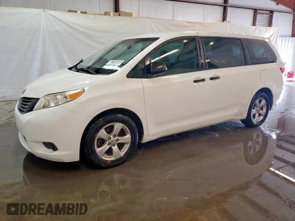 2017 Toyota Sienna L с VIN 5TDZZ3DC0HS828206, выставлен на аукционе Copart как лот 83765065 с пробегом 32 549 миль миль и Чистый • Clean title. История ставок и продаж доступна на DreamBid. Изображение 1.
