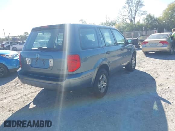 2005 Honda Pilot LX с VIN 2HKYF18165H551256, выставлен на аукционе IAAI как лот 43411524 с пробегом 296 757 миль миль и . История ставок и продаж доступна на DreamBid. Изображение 4.