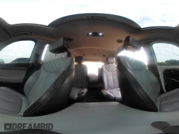 2020 Hyundai Palisade SEL with VIN KM8R34HE1LU138001, listed as a IAAI auction lot 43252112 with 105,955 mi miles and . Bid and sale history available at DreamBid. Image 19.
