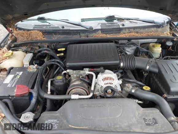 2004 Jeep Grand Cherokee Laredo с VIN 1J4GW48N64C102468, выставлен на аукционе IAAI как лот 43225097 с пробегом 186 191 миль миль и . История ставок и продаж доступна на DreamBid. Изображение 10.