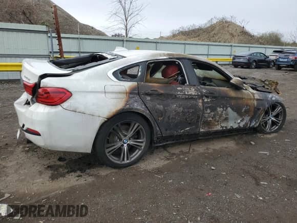 2018 BMW 4 Series 440i с VIN WBA4J5C50JBF07540, выставлен на аукционе Copart как лот 54160685 с пробегом Не указан миль и На запчасти • Non repairable. История ставок и продаж доступна на DreamBid. Изображение 3.