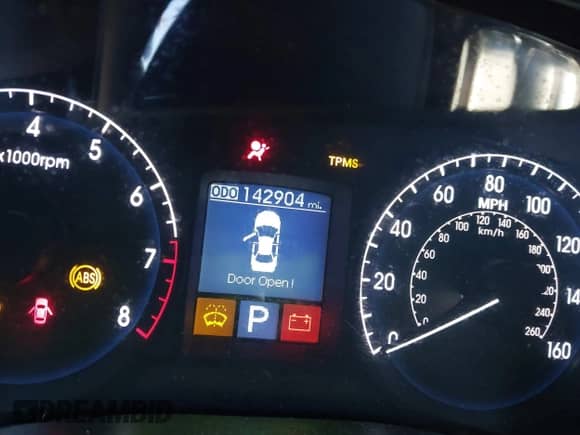 2011 Hyundai Genesis с VIN KMHGC4DE2BU123177, выставлен на аукционе IAAI как лот 41272484 с пробегом 142 904 миль миль и . История ставок и продаж доступна на DreamBid. Изображение 7.