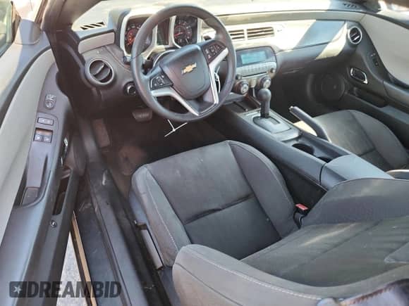 2013 Chevrolet Camaro LS с VIN 2G1FA1E38D9181644, выставлен на аукционе Copart как лот 82650725 с пробегом 133 305 миль миль и Чистый • Clean title. История ставок и продаж доступна на DreamBid. Изображение 8.