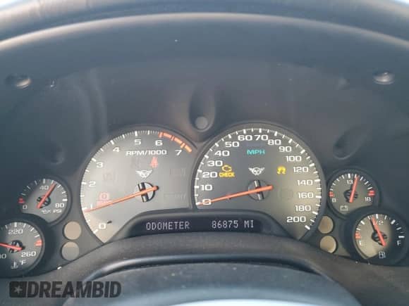 2002 Chevrolet Corvette с VIN 1G1YY22G825132309, выставлен на аукционе Copart как лот 85273305 с пробегом 86 875 миль миль и Списание • Salvage title. История ставок и продаж доступна на DreamBid. Изображение 9.
