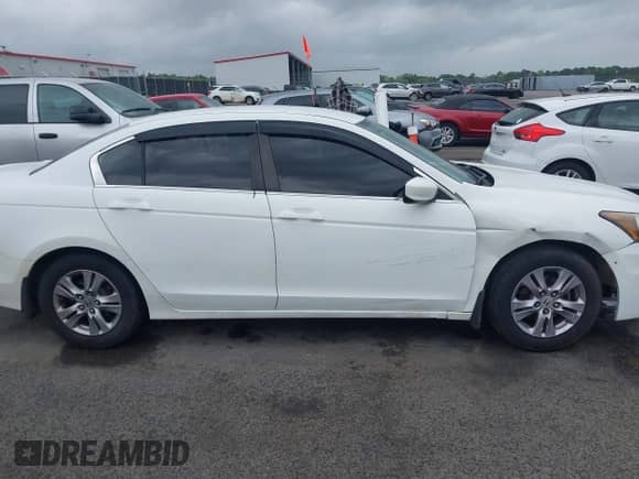 2012 Honda Accord SE z VIN 1HGCP2F62CA235693, wystawiony jako IAAI lot #41956135 z przebiegiem 230 249 mil mil oraz . Historia ofert i sprzedaży dostępna na DreamBid. Obrazek 13.