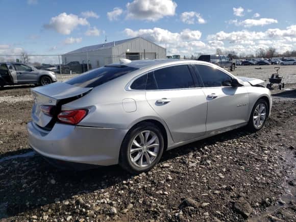 2019 Chevrolet Malibu Hybrid с VIN 1G1ZF5SU7KF154538, выставлен на аукционе Copart как лот 80879194 с пробегом 105 335 миль миль и Списание • Salvage title. История ставок и продаж доступна на DreamBid. Изображение 3.