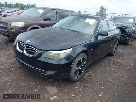 2008 BMW 5 Series 528xi with VIN WBANV13518CZ51741, listed as a IAAI auction lot 42752972 with 155,023 mi miles and . Bid and sale history available at DreamBid. Image 2.