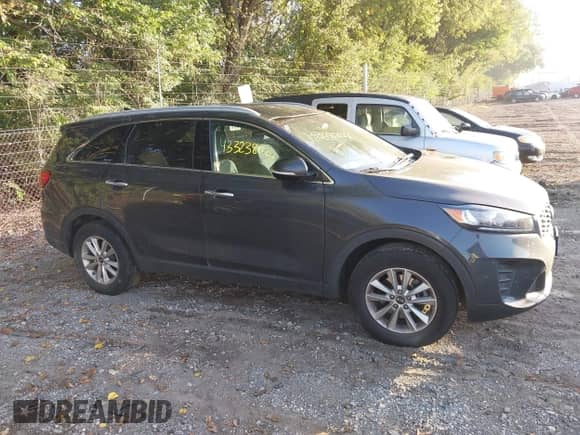 2019 Kia Sorento L с VIN 5XYPG4A36KG453658, выставлен на аукционе IAAI как лот 43323802 с пробегом 77 423 миль миль и . История ставок и продаж доступна на DreamBid. Изображение 13.