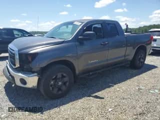 2013 Toyota Tundra z VIN 5TFRU5F17DX029260, wystawiony jako Copart lot #62022845 z przebiegiem 137 262 mil mil oraz Szkoda całkowita • Salvage title. Historia ofert i sprzedaży dostępna na DreamBid. Obrazek 1.