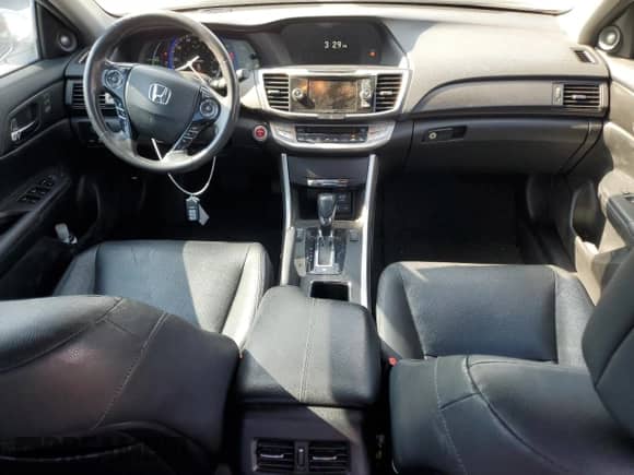 2014 Honda Accord EX-L с VIN 1HGCR6F58EA005149, выставлен на аукционе Copart как лот 80411865 с пробегом 239 220 миль миль и Списание • Salvage title. История ставок и продаж доступна на DreamBid. Изображение 8.