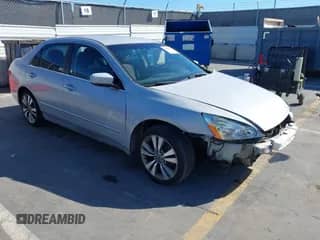 2005 Honda Accord LX z VIN 1HGCM56445A081581, wystawiony jako IAAI lot #43520000 z przebiegiem 156 612 mil mil oraz . Historia ofert i sprzedaży dostępna na DreamBid. Obrazek 1.