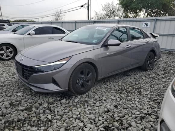 2021 Hyundai Elantra SEL с VIN KMHLS4AG2MU125487, выставлен на аукционе Copart как лот 84723585 с пробегом 51 761 миль миль и Списание • Salvage title. История ставок и продаж доступна на DreamBid. Изображение 1.