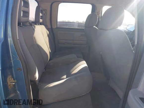 2005 Dodge Dakota SLT с VIN 1D7HE48K35S132981, выставлен на аукционе IAAI как лот 41475748 с пробегом 205 677 миль миль и . История ставок и продаж доступна на DreamBid. Изображение 8.