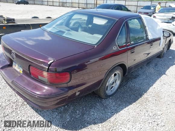 1995 Chevrolet Caprice с VIN 1G1BL52P1SR136345, выставлен на аукционе IAAI как лот 42295367 с пробегом 37 725 миль миль и . История ставок и продаж доступна на DreamBid. Изображение 4.