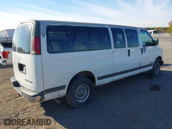 1999 Chevrolet Express с VIN 1GAHG39R0X1134666, выставлен на аукционе IAAI как лот 43553124 с пробегом 257 775 миль миль и . История ставок и продаж доступна на DreamBid. Изображение 4.