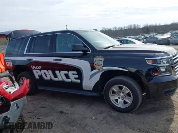 2020 Chevrolet Tahoe with VIN 1GNLCDKC4LR252845, listed as a IAAI auction lot 41533656 with 37,774 mi miles and . Bid and sale history available at DreamBid. Image 14.