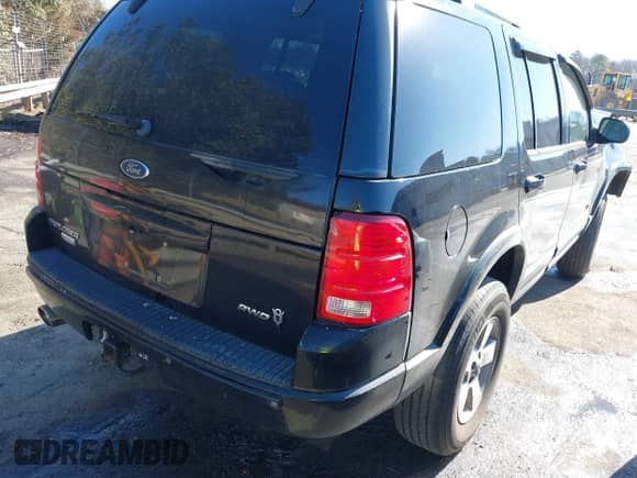 2003 Ford Explorer with VIN 1FMZU85W33ZB13900, listed as a IAAI auction lot 41479457 with 291,965 mi miles and . Bid and sale history available at DreamBid. Image 4.
